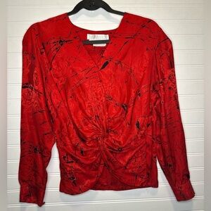 FLORA KUNG II New York Red Women's Top with Black Accents Floral Sz 4 100% SilK